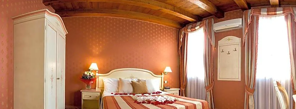 Hotel Conterie