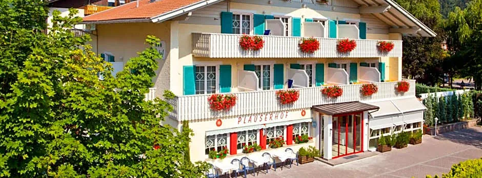 Parkhotel Plauserhof