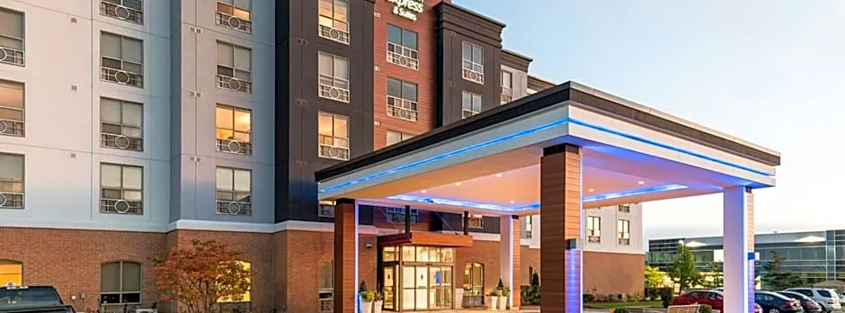 Holiday Inn Express Hotel & Suites Milton By IHG