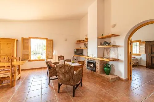 Rosas Cantares: Casa Siri