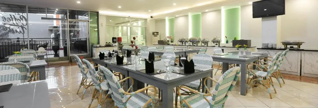 Grand Tryas Hotel