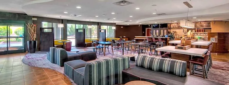 Courtyard by Marriott Memphis Southaven