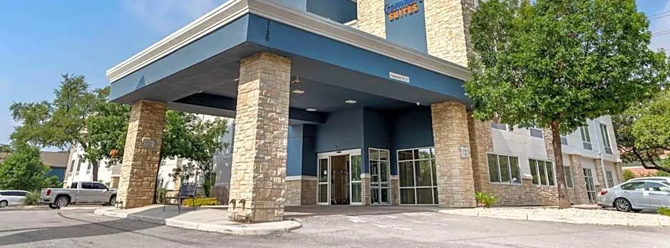 Comfort Suites Medical Center near Six Flags
