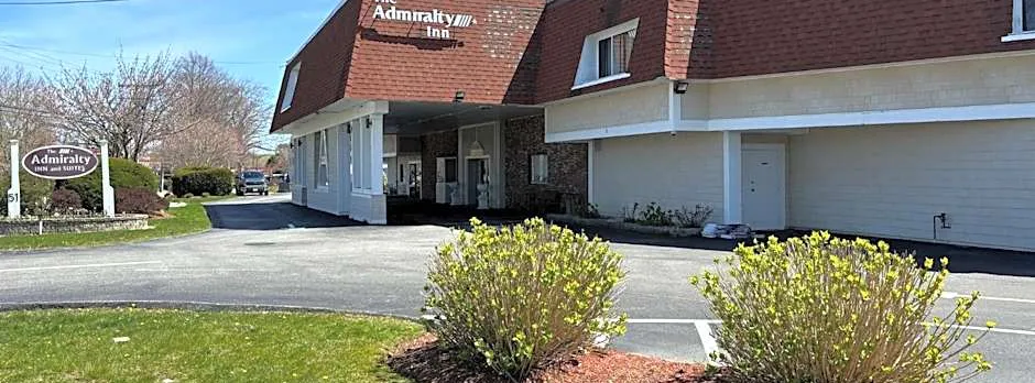 Admiralty Inn & Suites - a Red Collection Hotel