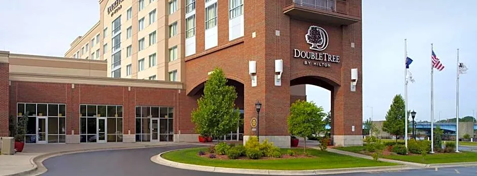 DoubleTree By Hilton Bay City Riverfront