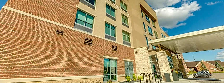 Holiday Inn Express & Suites Okemos - University Area By IHG