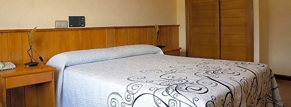 Hotel Larry