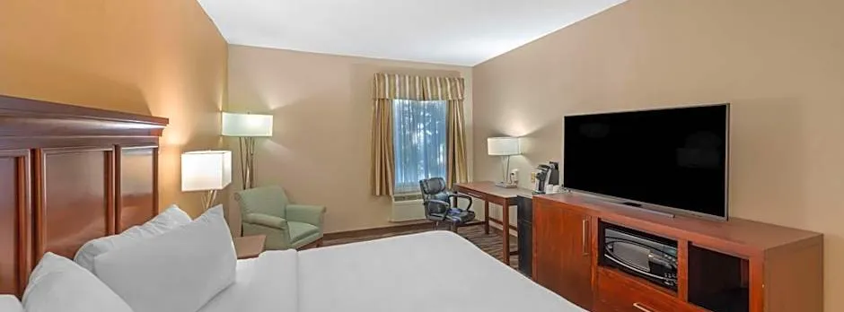 Best Western Plus Russellville Hotel and Suites