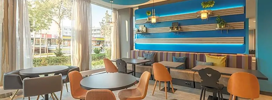 Holiday Inn - The Niu Brass Munich Olympiapark By IHG