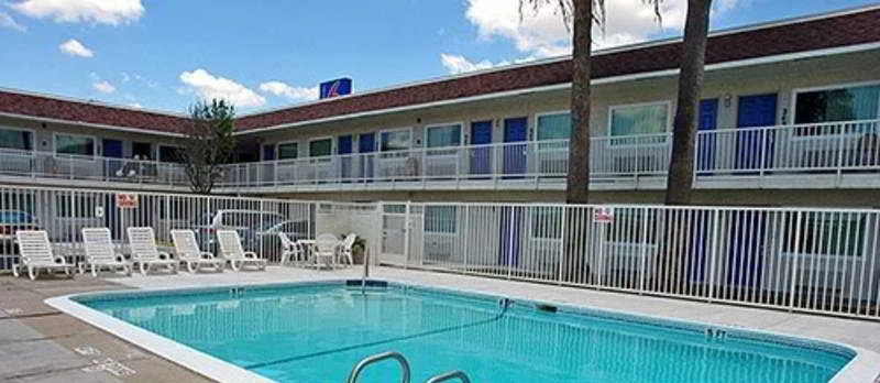 Motel 6 Corpus Christi East - N. Padre