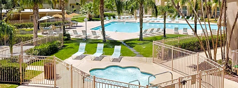 Days Inn by Wyndham Palm Springs