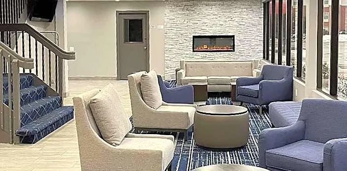 Quality Inn Roseville-Detroit North
