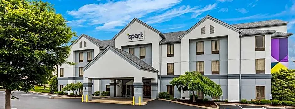Spark by Hilton Cincinnati Airport South