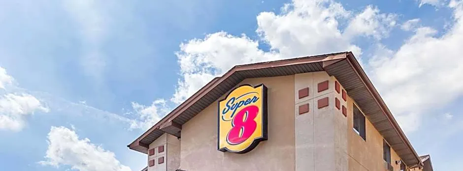 Super 8 by Wyndham Dunbar/Charleston Area