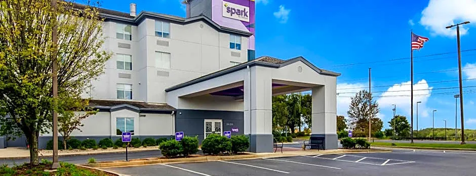 Spark by Hilton Lynchburg