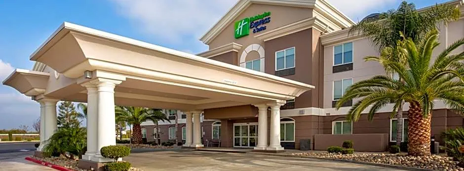 Holiday Inn Express & Suites Yosemite Park Area By IHG