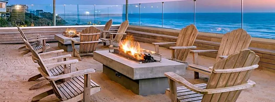 Elizabeth Oceanfront Suites, an Ascend Collection Hotel
