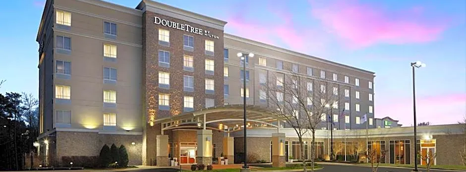 DoubleTree by Hilton Richmond Airport