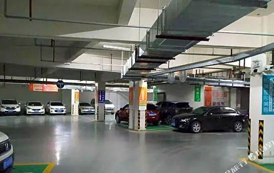 Gujing Junlai Hotel (Tianchang Hongsheng Square)