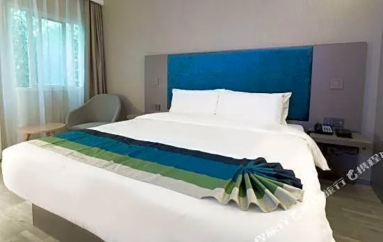 Homeinn Selected (Xinghua Yingwu Middle Road, Hyde International）