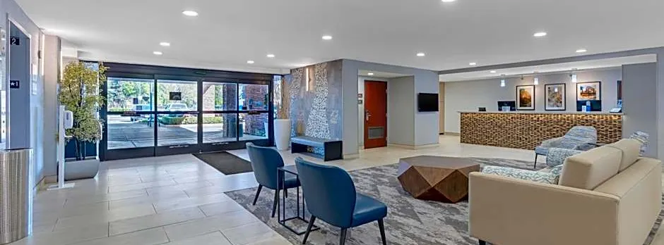 Best Western Plus Fresno Airport Hotel