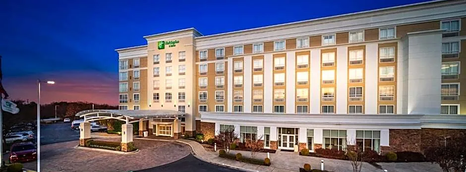 Holiday Inn & Suites Memphis - Wolfchase Galleria​ by IHG