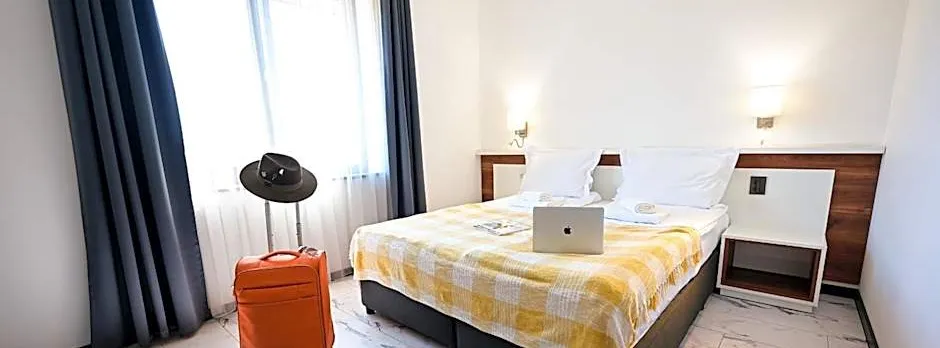 RUBO Hotel