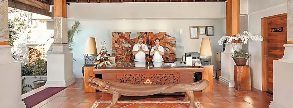 Modern 1BR w/ pool near Petitenget Beach Seminyak