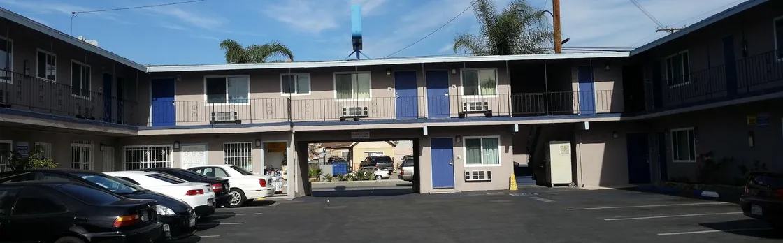Del Aire Inn