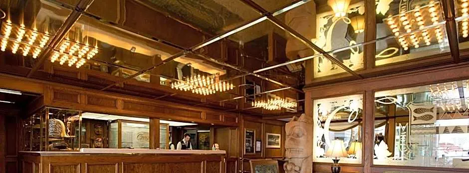 Crest Hotel