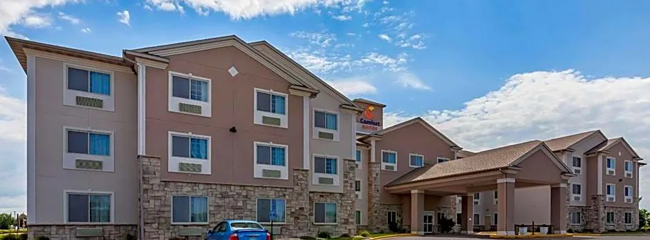 Comfort Suites Delavan - Lake Geneva Area