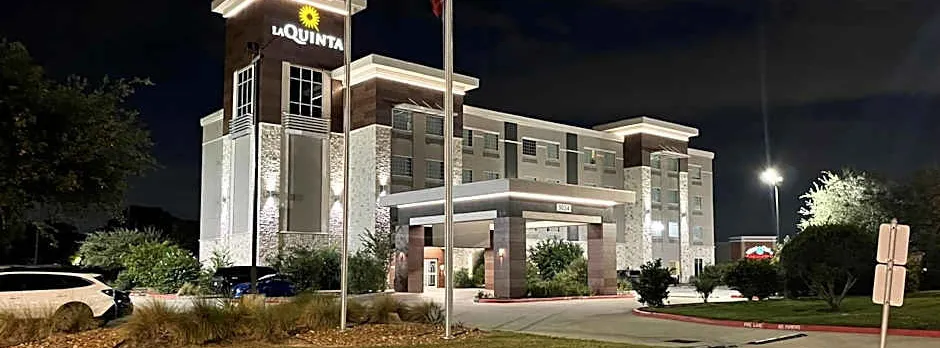 La Quinta Inn & Suites by Wyndham Houston NW Beltway8/WestRD