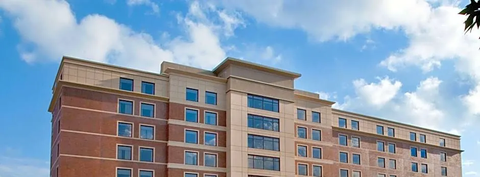 Sonesta Milwaukee West Wauwatosa