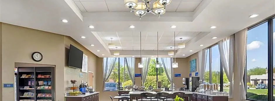 Best Western Inn & Suites Monroe