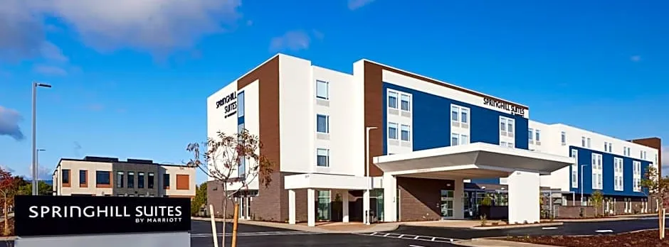 SpringHill Suites by Marriott Medford Airport