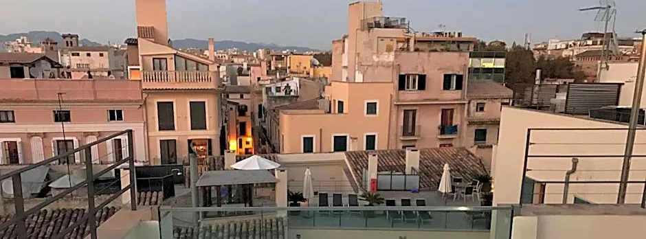 Petit Palace Hotel Tres