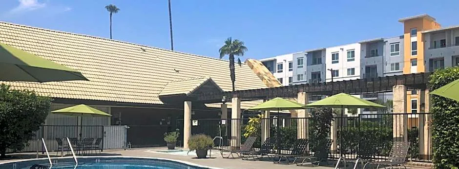 Mikado Hotel - Universal Studios-Burbank