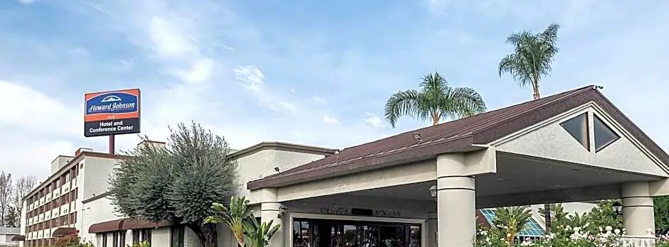 Howard Johnson Hotel&Conf Cntr by Wyndham Fullerton/Anaheim