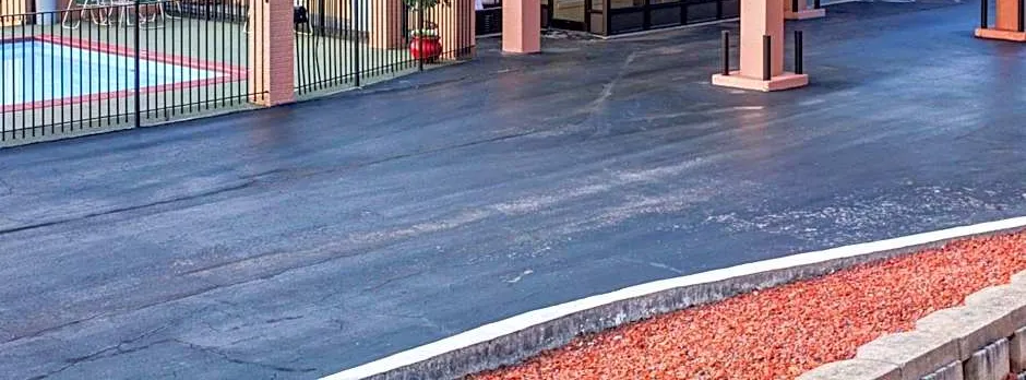 Econo Lodge Rocky Top