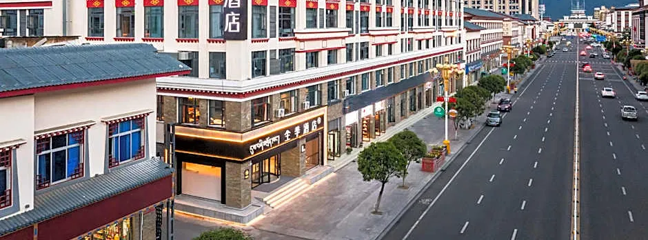 Ji Hotel Linzhi Bayi Street