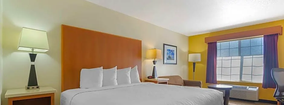 Best Western Plus Park Place Inn & Suites