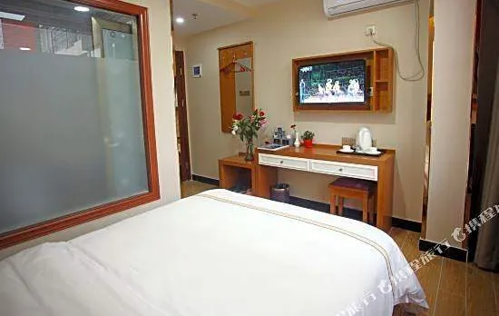 Yiju Hotel(Beijing Yuegezhuang Bridge Shop)