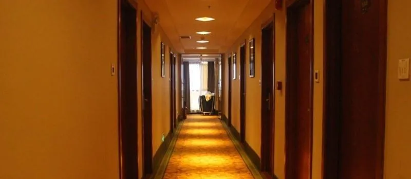 GreenTree Shell ShenzhenWenti Square Xianle Road