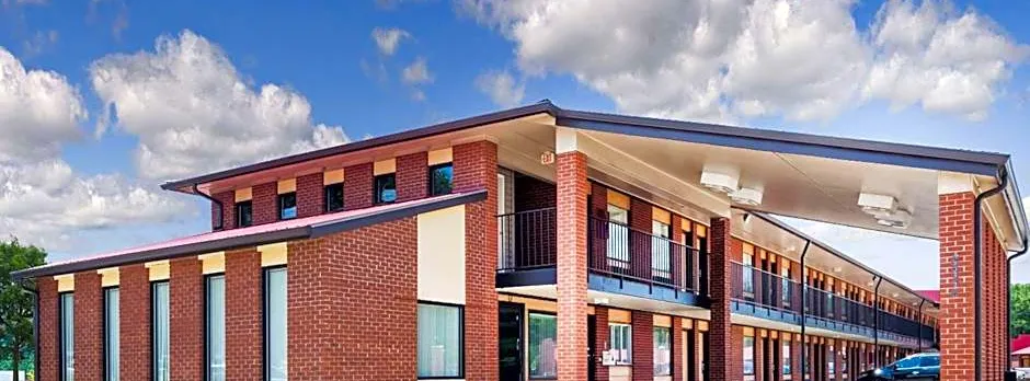 Super 8 by Wyndham Chattanooga Ooltewah