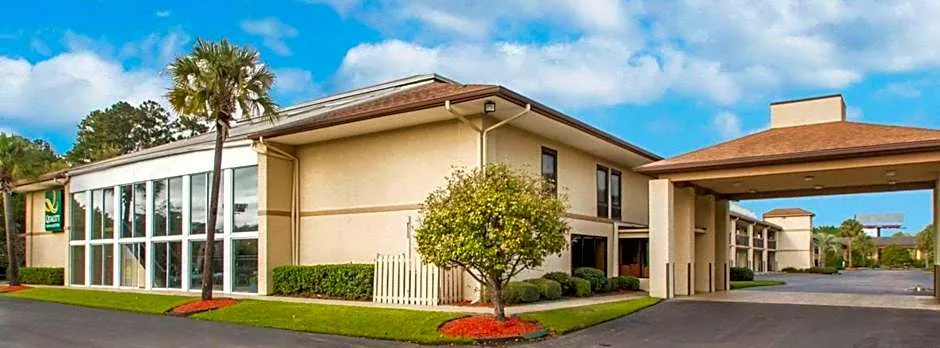 Quality Inn & Suites Ridgeland