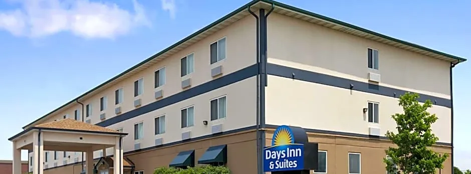 Days Inn & Suites by Wyndham Romeoville