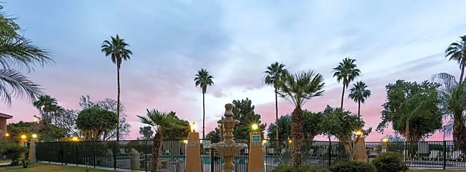 Yuma Inn and Suites