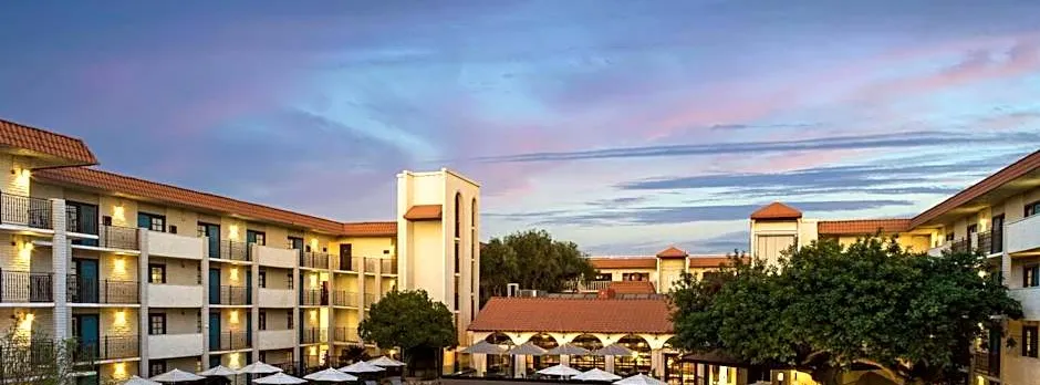 Embassy Suites by Hilton Scottsdale Resort