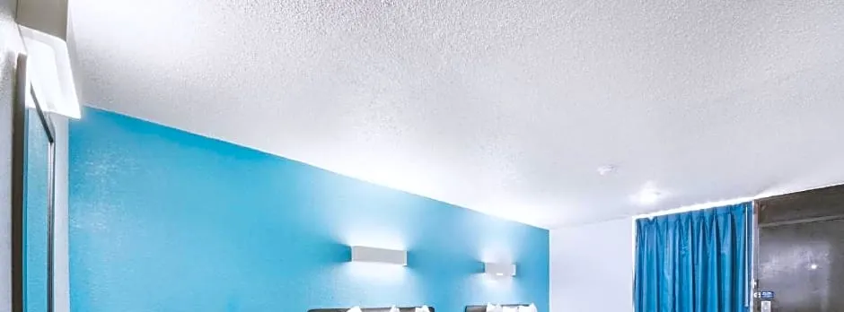 Sky Palace Inn & Suites By Jasper Beeville
