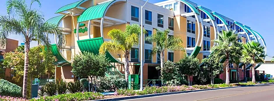 Holiday Inn Oceanside Marina - Camp Pendleton Area By IHG